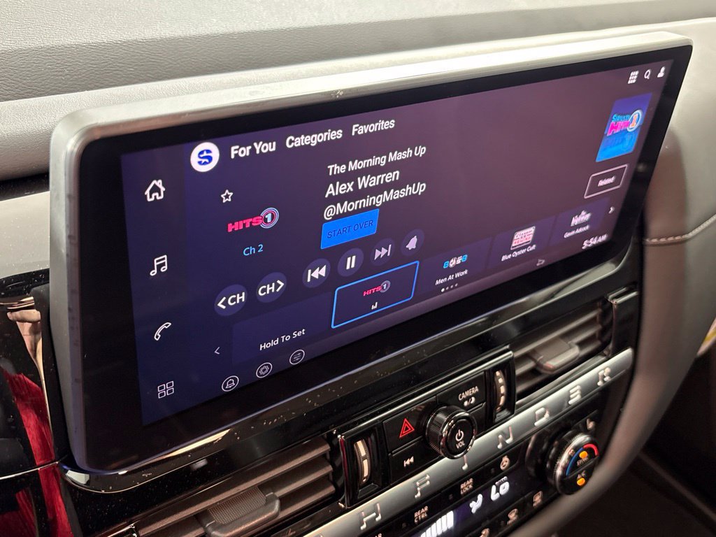 New 2026 Nissan Pathfinder SL FWD image 36