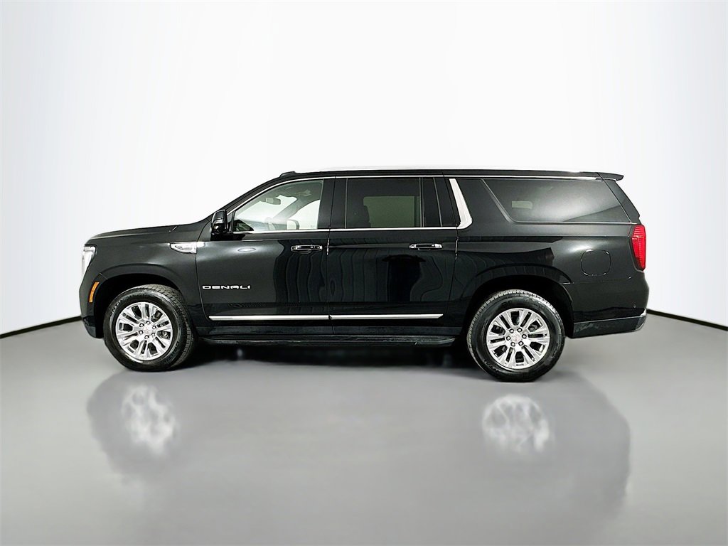Used 2025 GMC Yukon XL Denali image 4