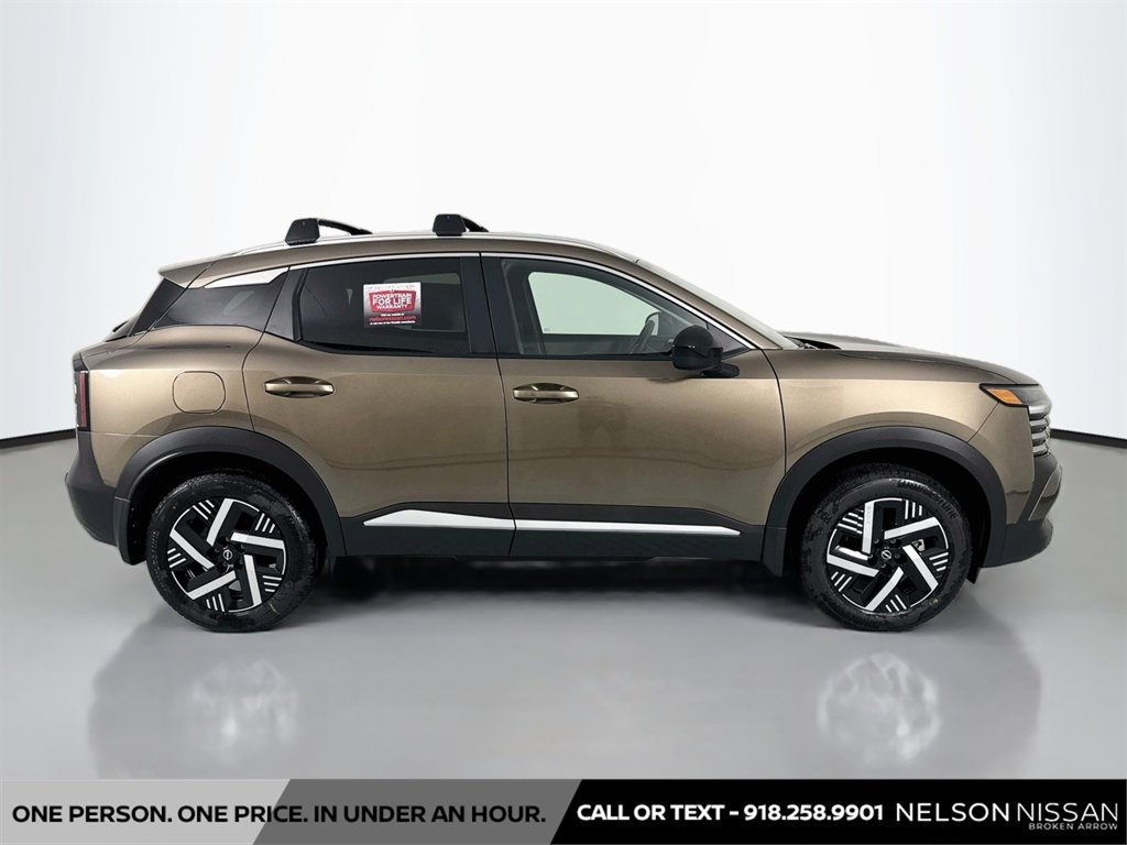 New 2027 Nissan Kicks SV FWD image 4
