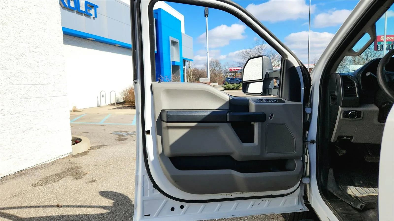 Used 2019 Ford F350 XL w/ Power Equipment Group image 27