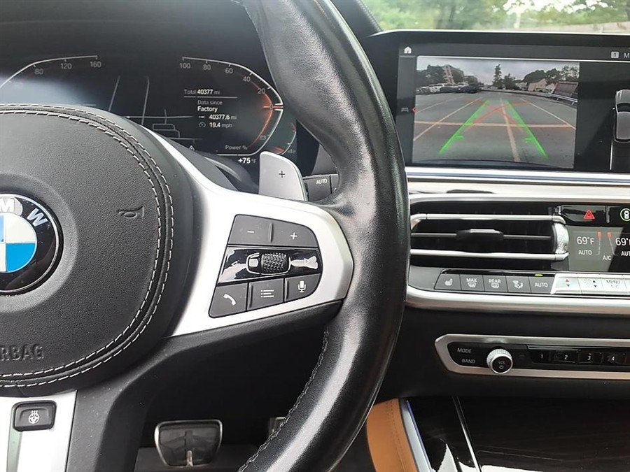Used 2021 BMW X5 xDrive40i w/ M Sport Package AWD/4WD image 28