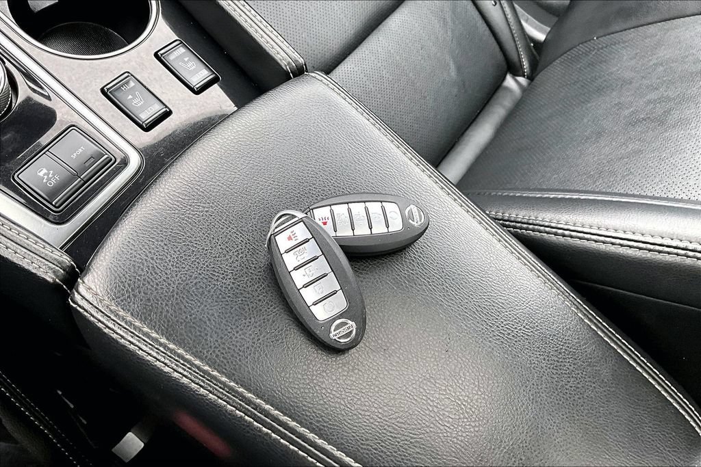 Used 2023 Nissan Maxima SL FWD image 35