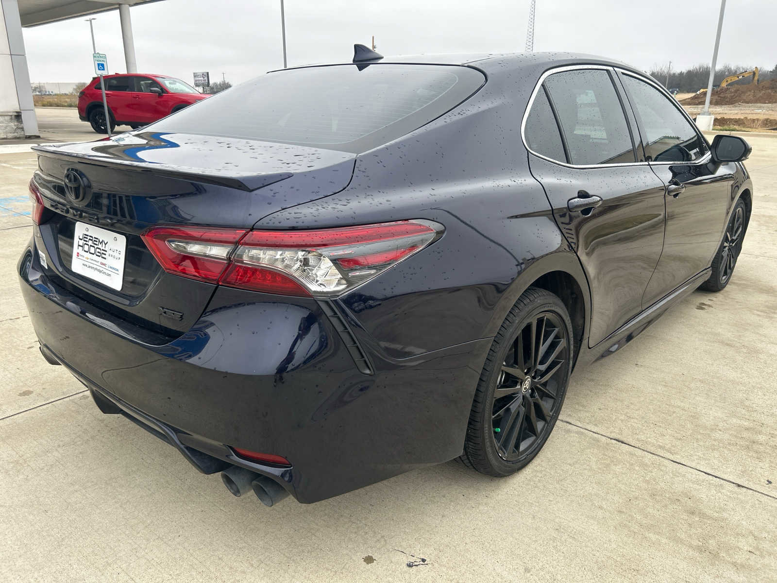 Used 2022 Toyota Camry XSE image 7