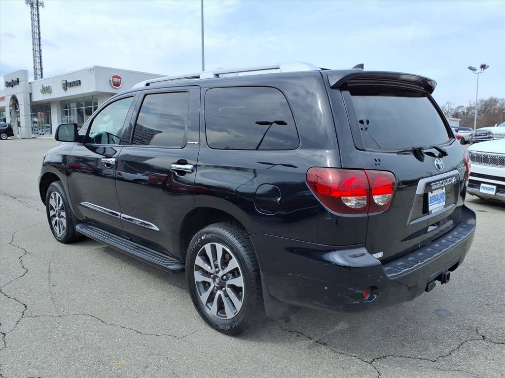 Used 2020 Toyota Sequoia Limited w/ Safety & Convenience Package image 6