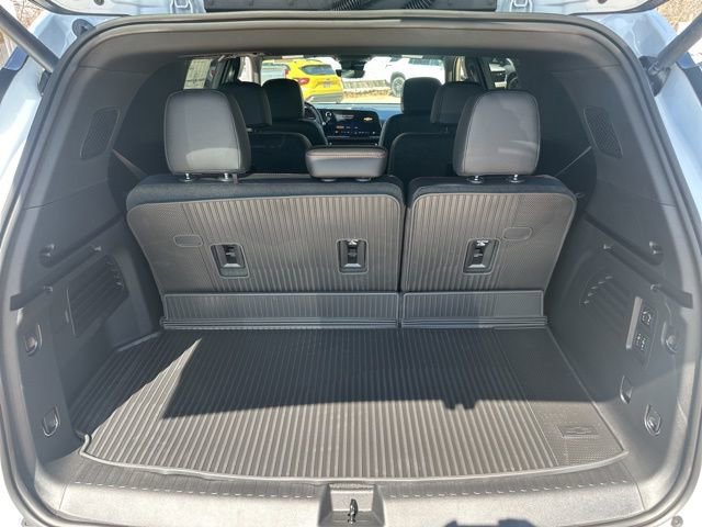 New 2026 Chevrolet Traverse RS w/ LPO, Floor Liner Package image 14