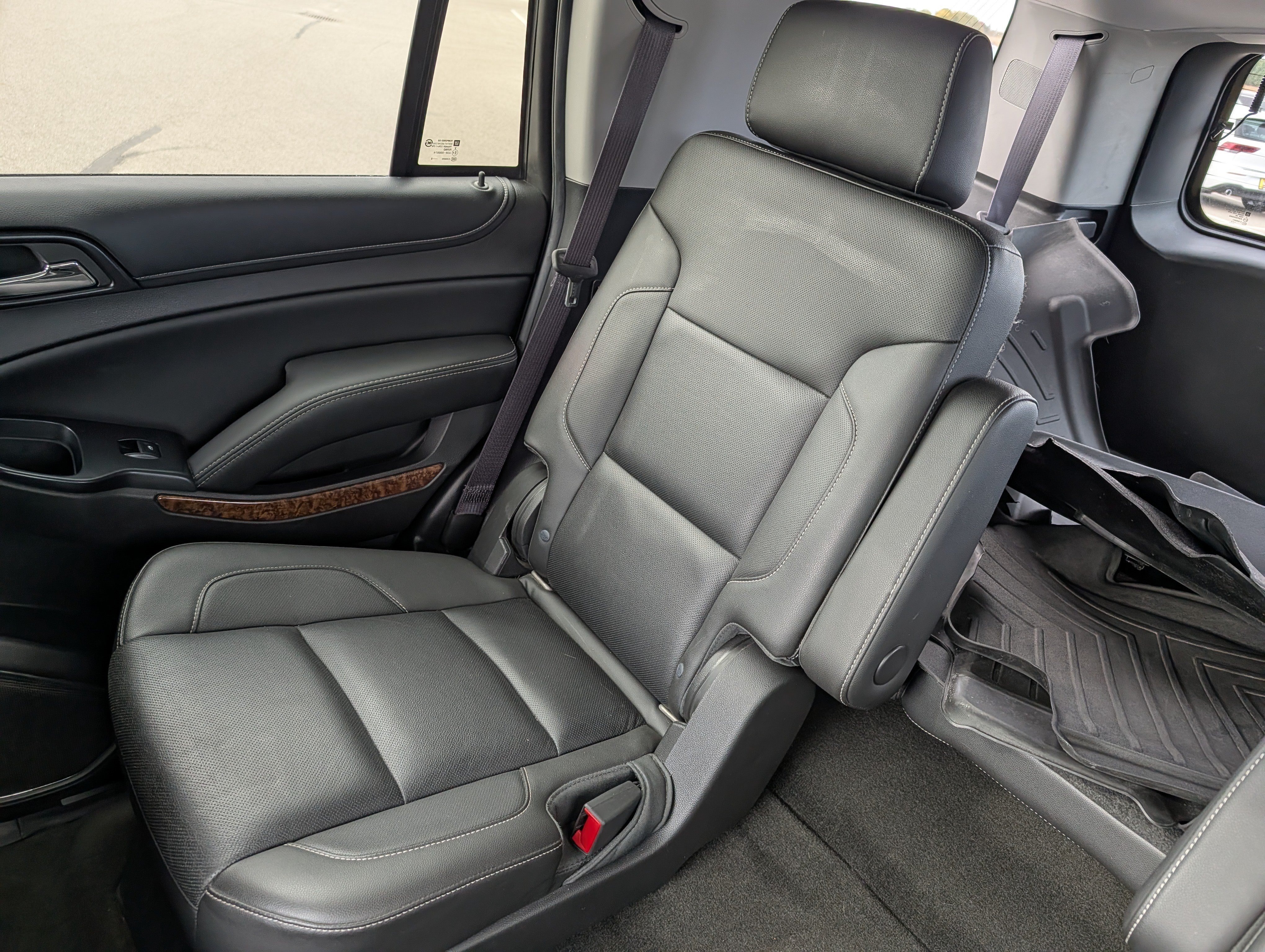 Used 2015 Chevrolet Tahoe LTZ AWD/4WD image 15