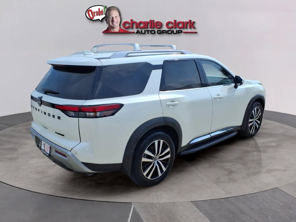 Used 2024 Nissan Pathfinder Platinum w/ Black Appearance Package FWD image 5