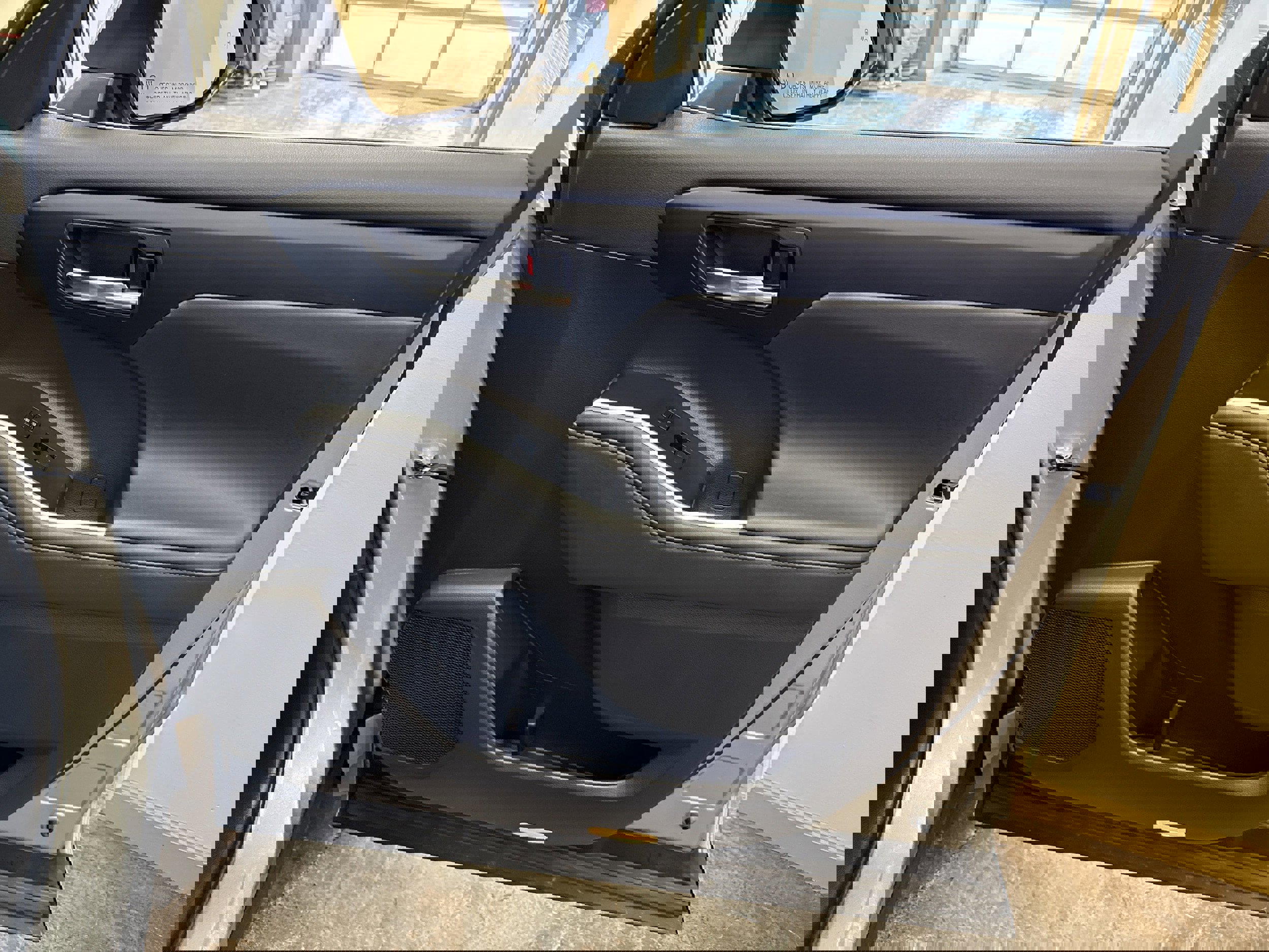 Used 2022 Toyota Highlander XLE image 15