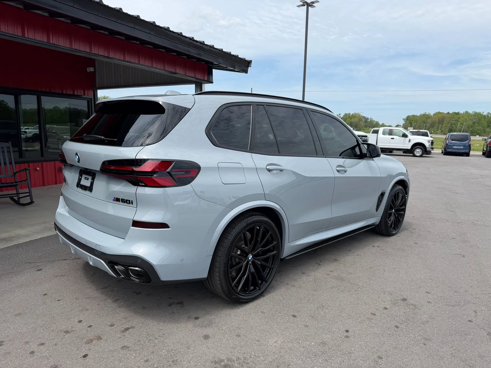 Used 2025 BMW X5 M60i AWD/4WD image 3