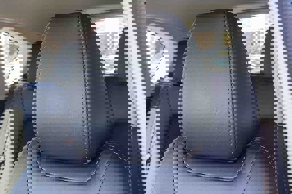 Used 2021 MAZDA CX-5 Touring image 24