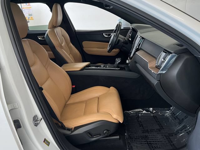 Used 2021 Volvo XC60 T5 Inscription w/ Advanced Package AWD/4WD image 42