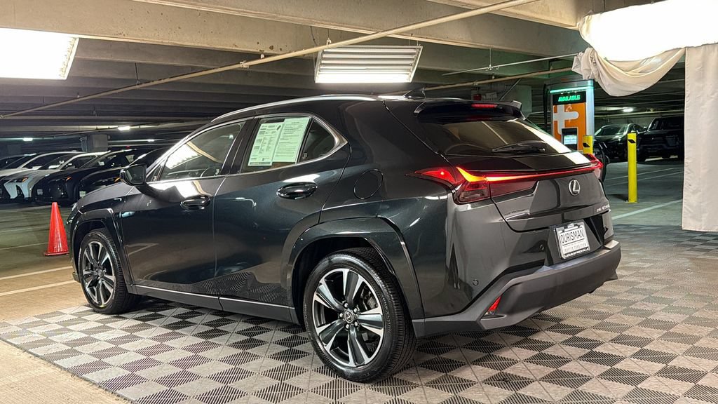 Certified 2025 Lexus UX 300h AWD w/ Accessory Package (Z2) image 7