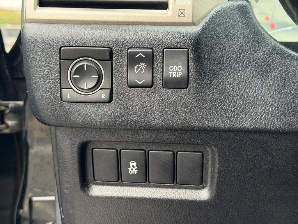 Used 2014 Lexus GX 460 image 17