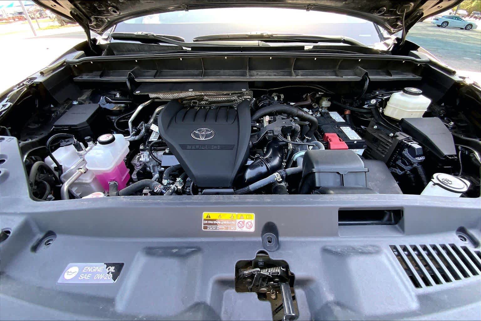 Used 2025 Toyota Highlander XSE AWD/4WD image 32
