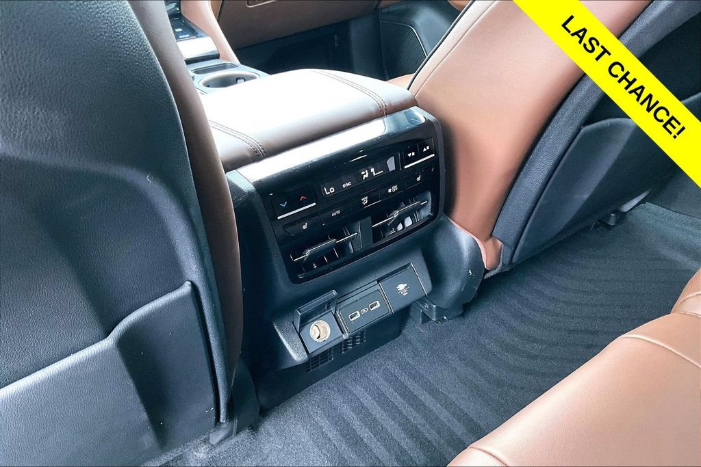 Used 2024 Acura MDX w/ Advance Package AWD/4WD image 33
