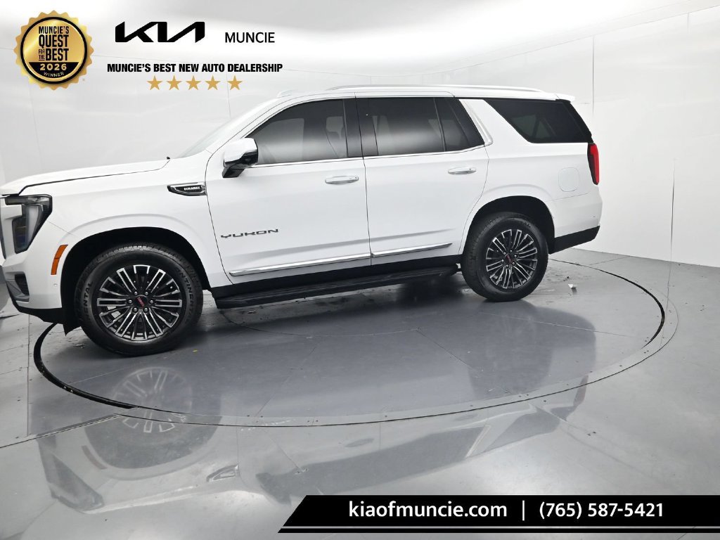 Used 2025 GMC Yukon Elevation w/ Elevation Premium Package AWD/4WD image 4