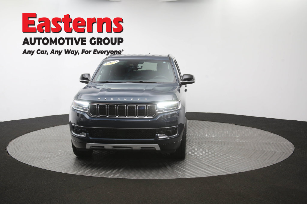 Used 2024 Jeep Wagoneer L Series II w/ Flexible Seating Group RWD image 61