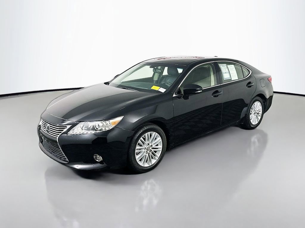 Used 2015 Lexus ES 350 w/ Luxury Package image 3