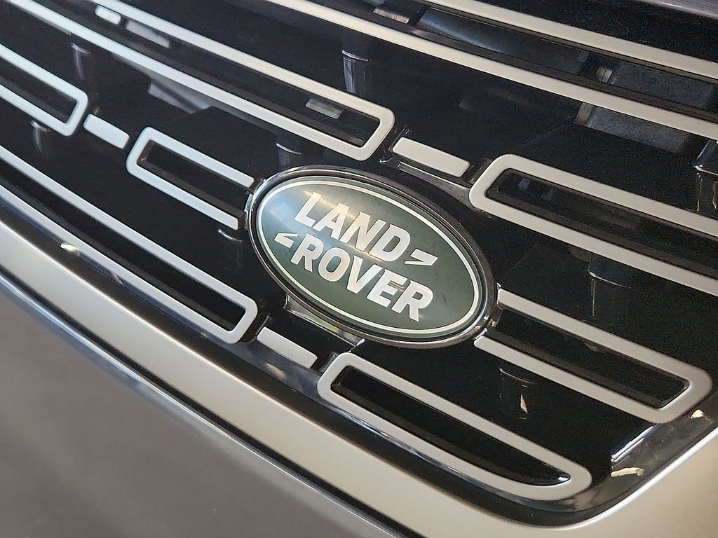 Used 2025 Land Rover Range Rover Sport SE AWD/4WD image 29