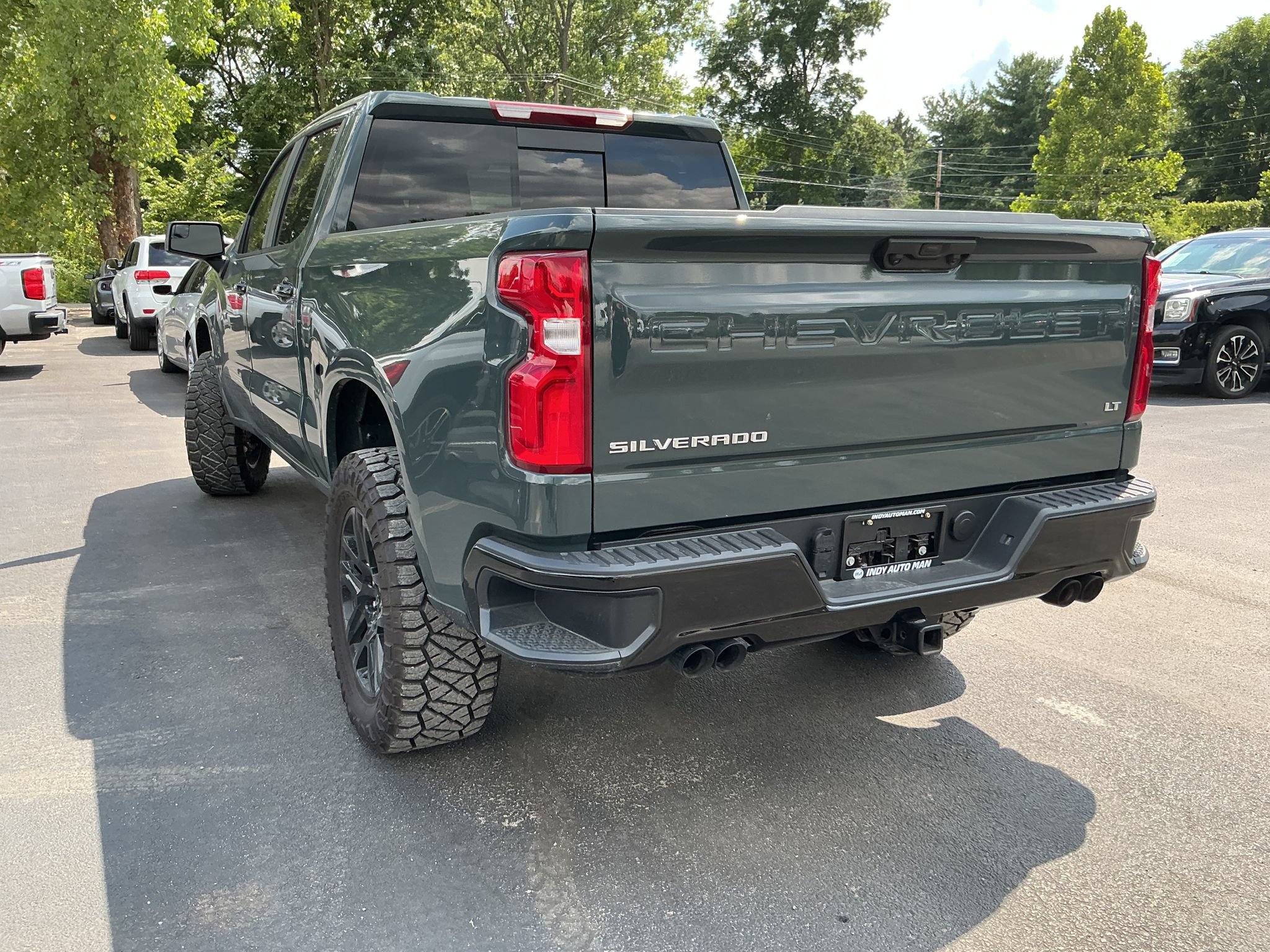 Used 2026 Chevrolet Silverado 1500 LT Trail Boss w/ Convenience Package II AWD/4WD image 4