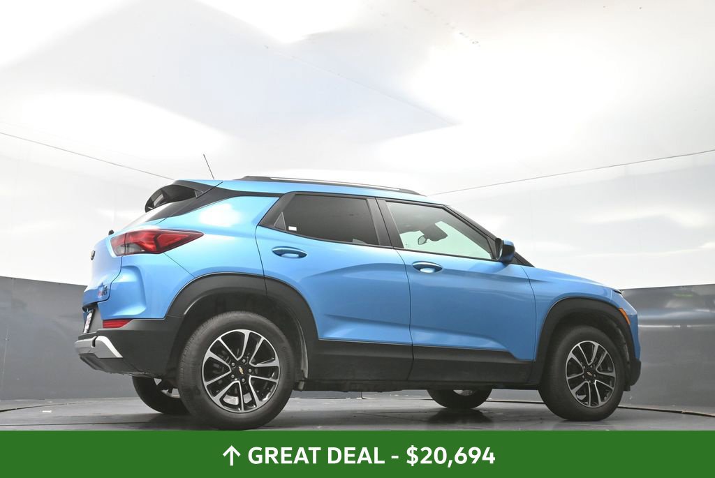Used 2025 Chevrolet TrailBlazer LT AWD/4WD image 52