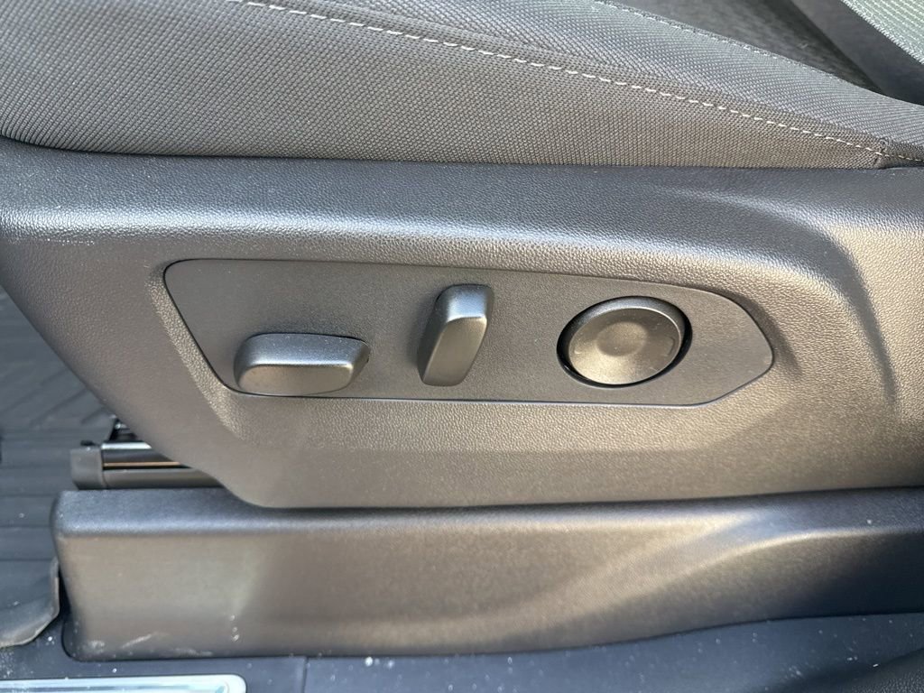 New 2026 Chevrolet Silverado 2500 LT image 23