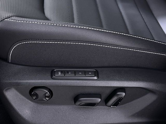 New 2025 Volkswagen Atlas SEL image 12