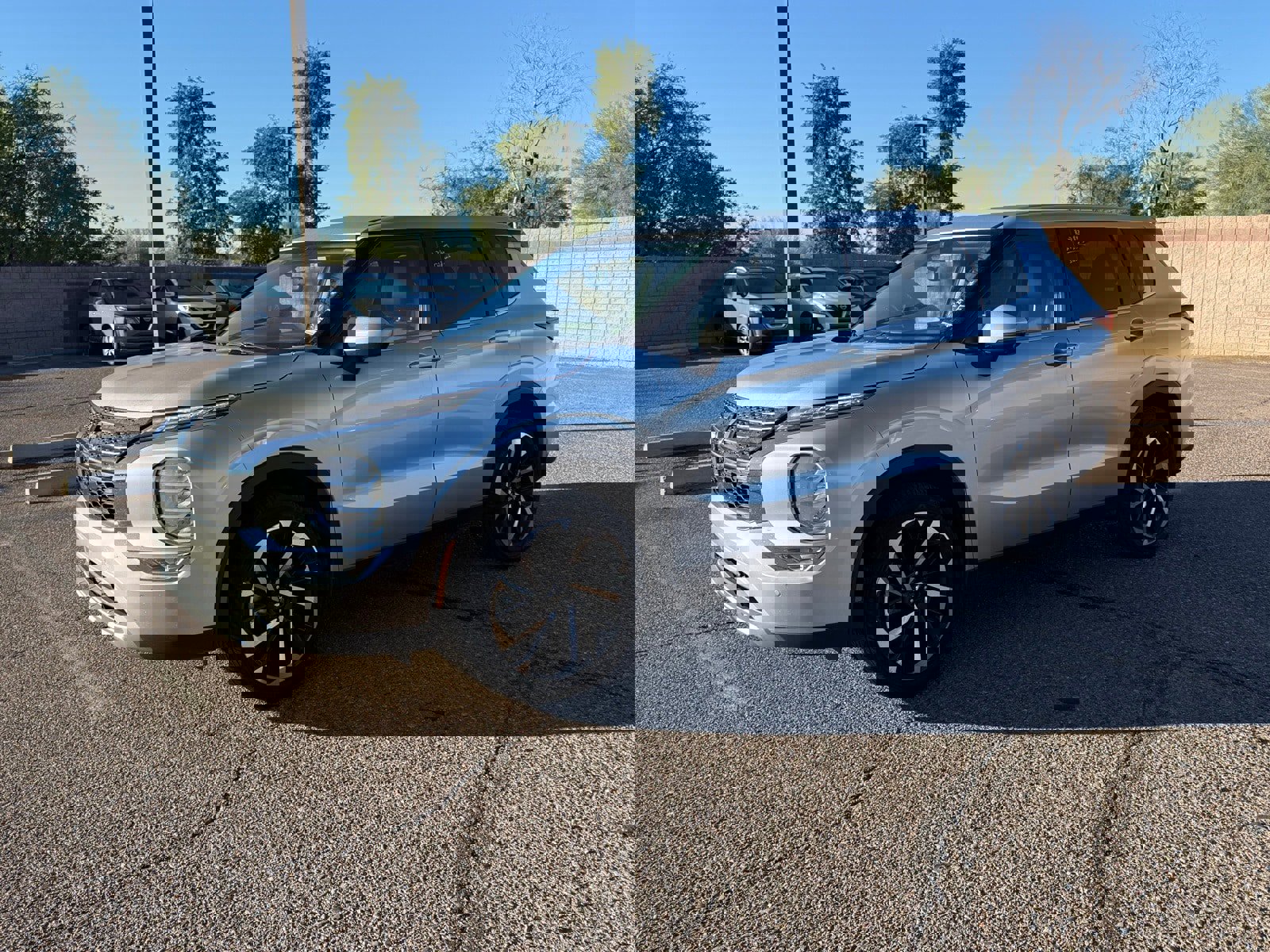 Used 2024 Mitsubishi Outlander SE