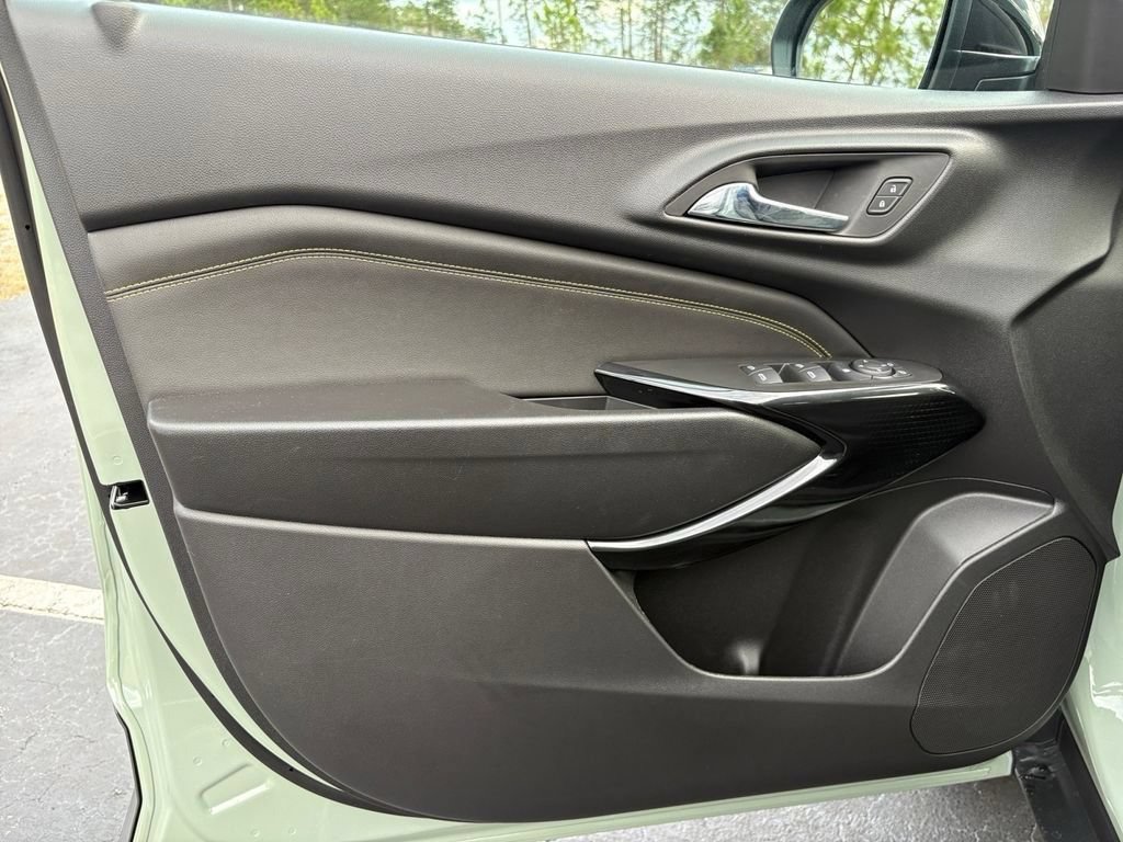 New 2026 Chevrolet Trax ACTIV w/ Driver Confidence Package FWD image 3