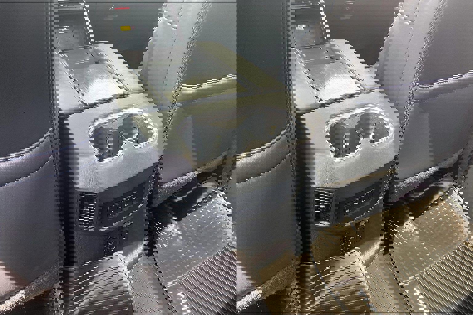 Used 2024 Toyota Tundra Platinum image 40