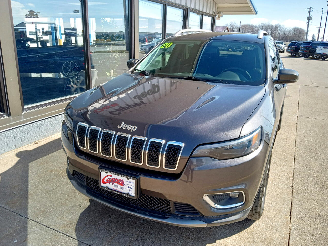 Used 2020 Jeep Cherokee Limited image 2