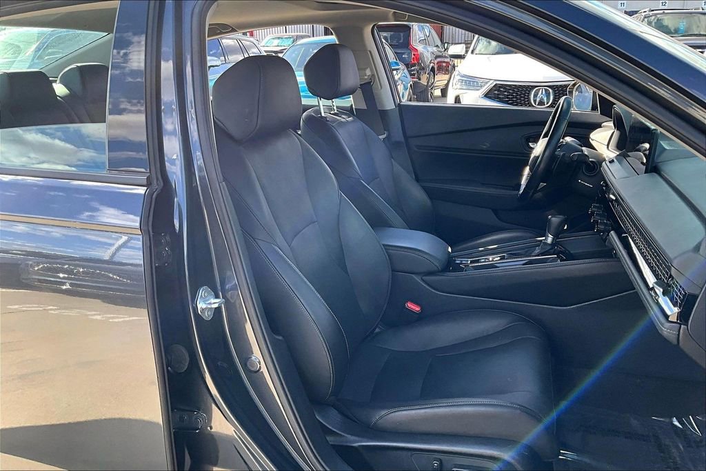 Used 2023 Honda Accord Touring image 10
