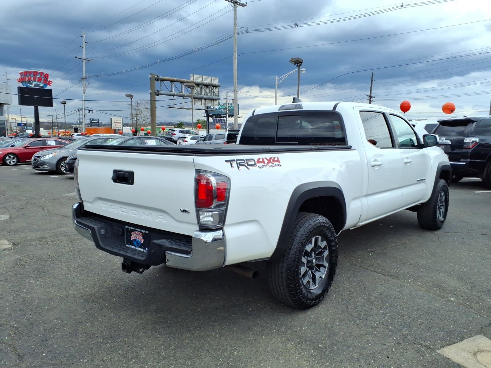 Certified 2023 Toyota Tacoma TRD Off-Road AWD/4WD image 6