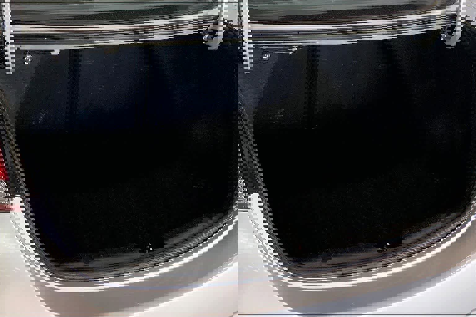 Used 2016 Hyundai Elantra SE image 16