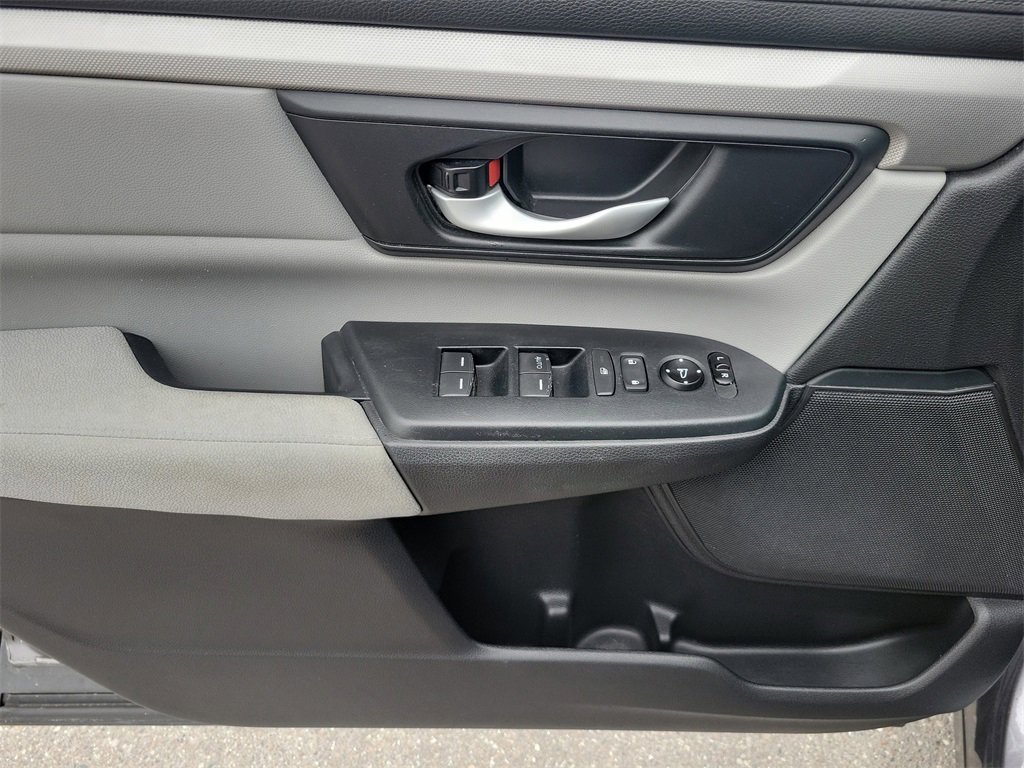 Used 2017 Honda CR-V LX image 19