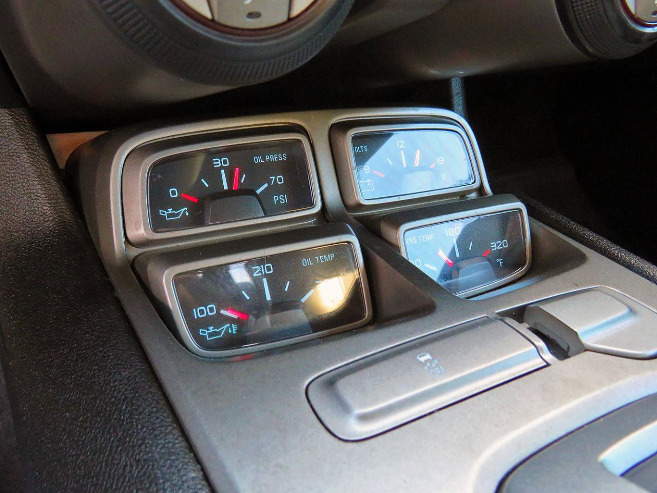 Used 2015 Chevrolet Camaro SS w/ RS Package RWD image 25