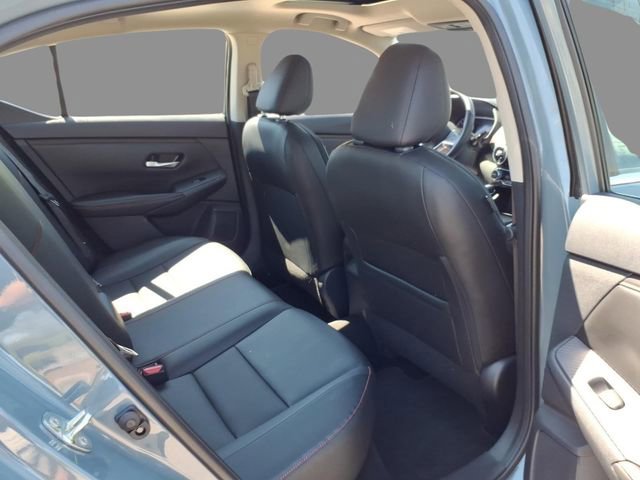 Used 2025 Nissan Sentra SR w/ SR Premium Package FWD image 11