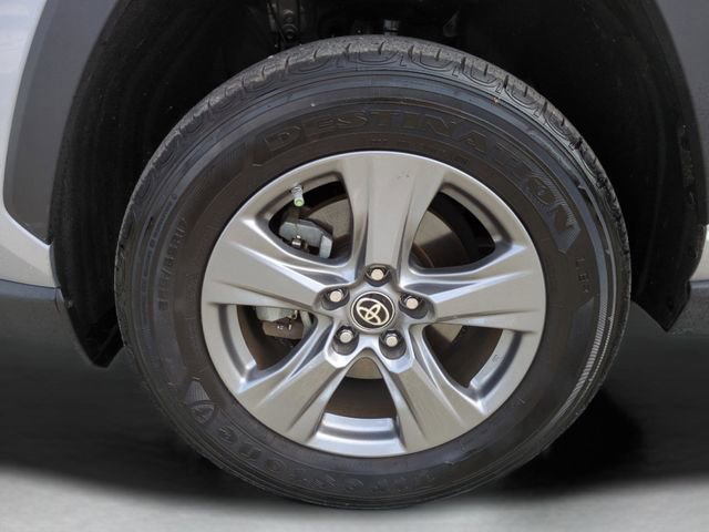 Used 2024 Toyota RAV4 LE image 24
