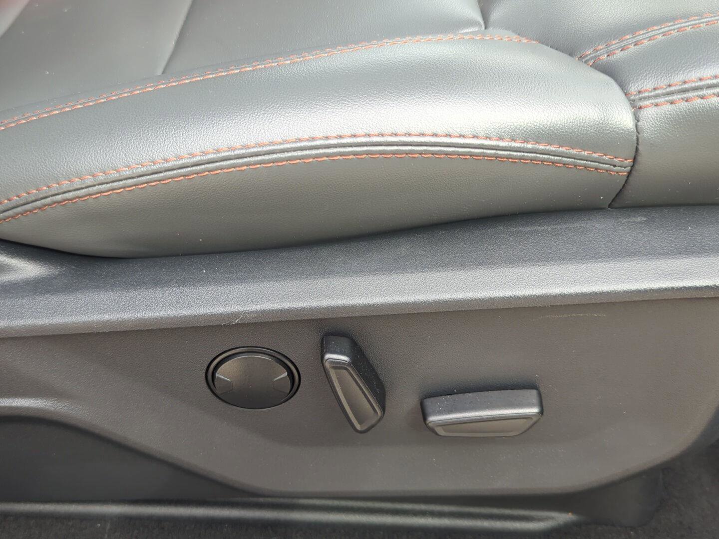 Used 2025 Ford Expedition Max Active AWD/4WD image 35