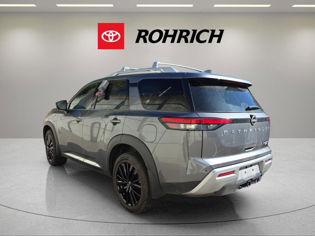 Used 2022 Nissan Pathfinder Platinum w/ Cargo Package image 3