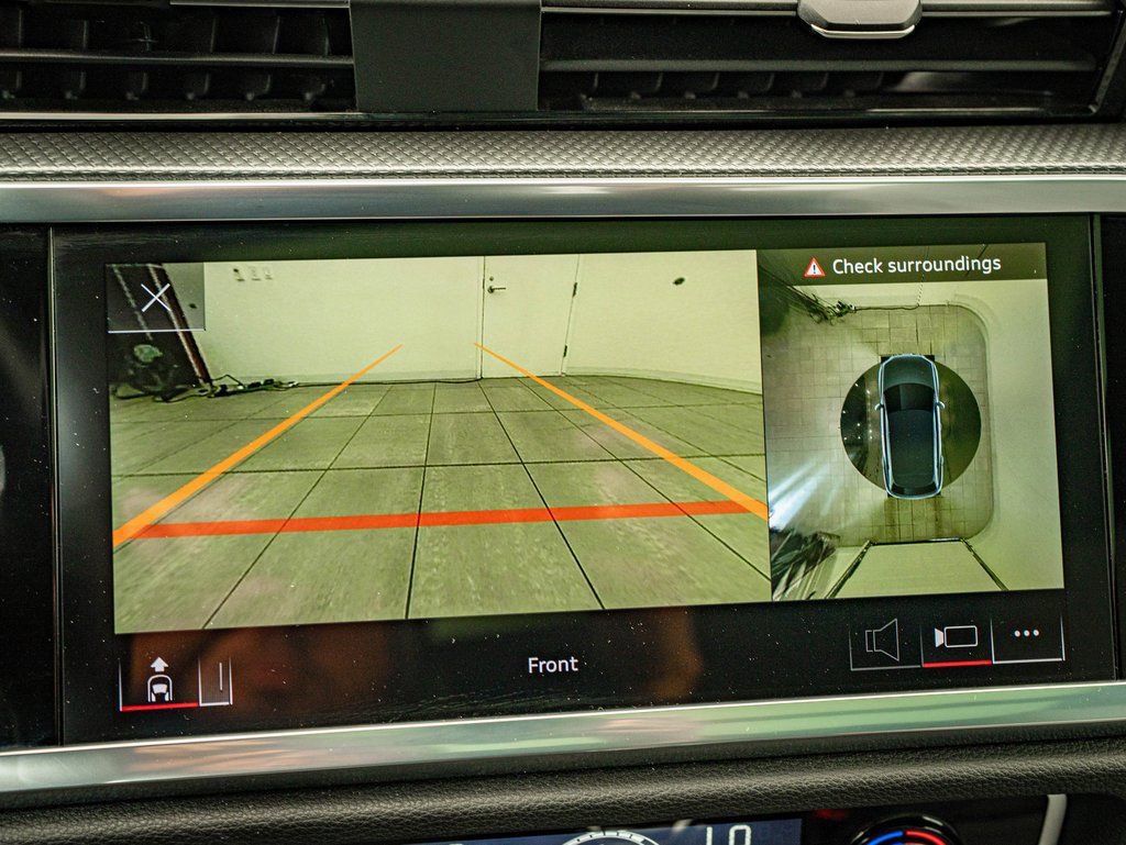 Used 2023 Audi Q3 2.0T Premium Plus w/ Premium Plus Package image 32