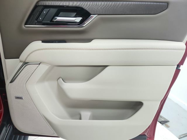 Used 2025 GMC Yukon XL Denali w/ Sun & Power Step Package RWD image 50