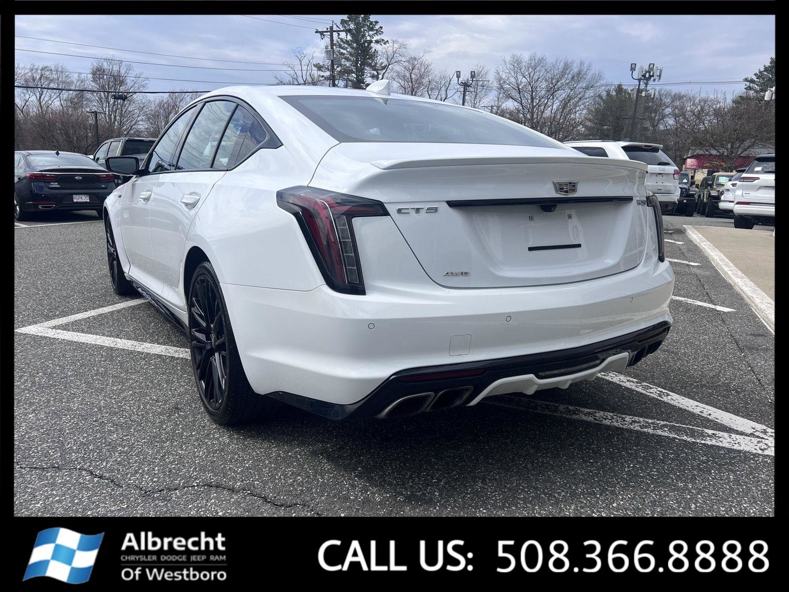Used 2022 Cadillac CT5 V w/ LPO, ONYX Package image 4