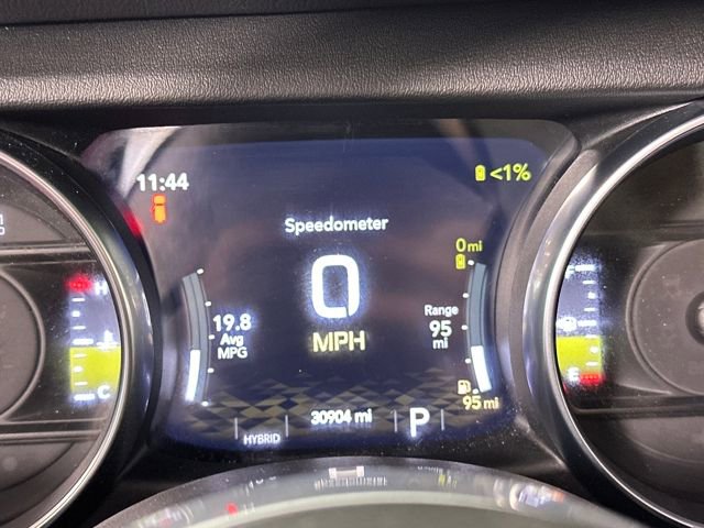 Used 2023 Jeep Wrangler Unlimited Sahara w/ Cold Weather Group image 18