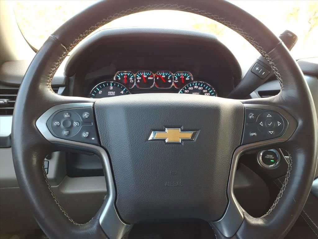 Used 2019 Chevrolet Suburban Premier w/ RST 6.2L Performance Edition RWD image 29