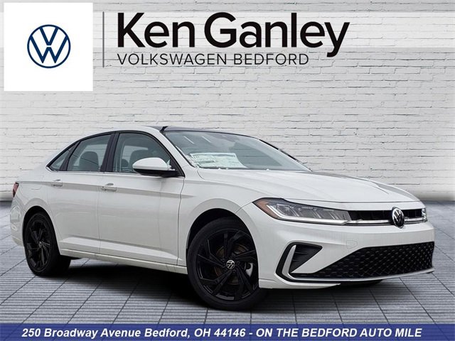 New 2025 Volkswagen Jetta SE
