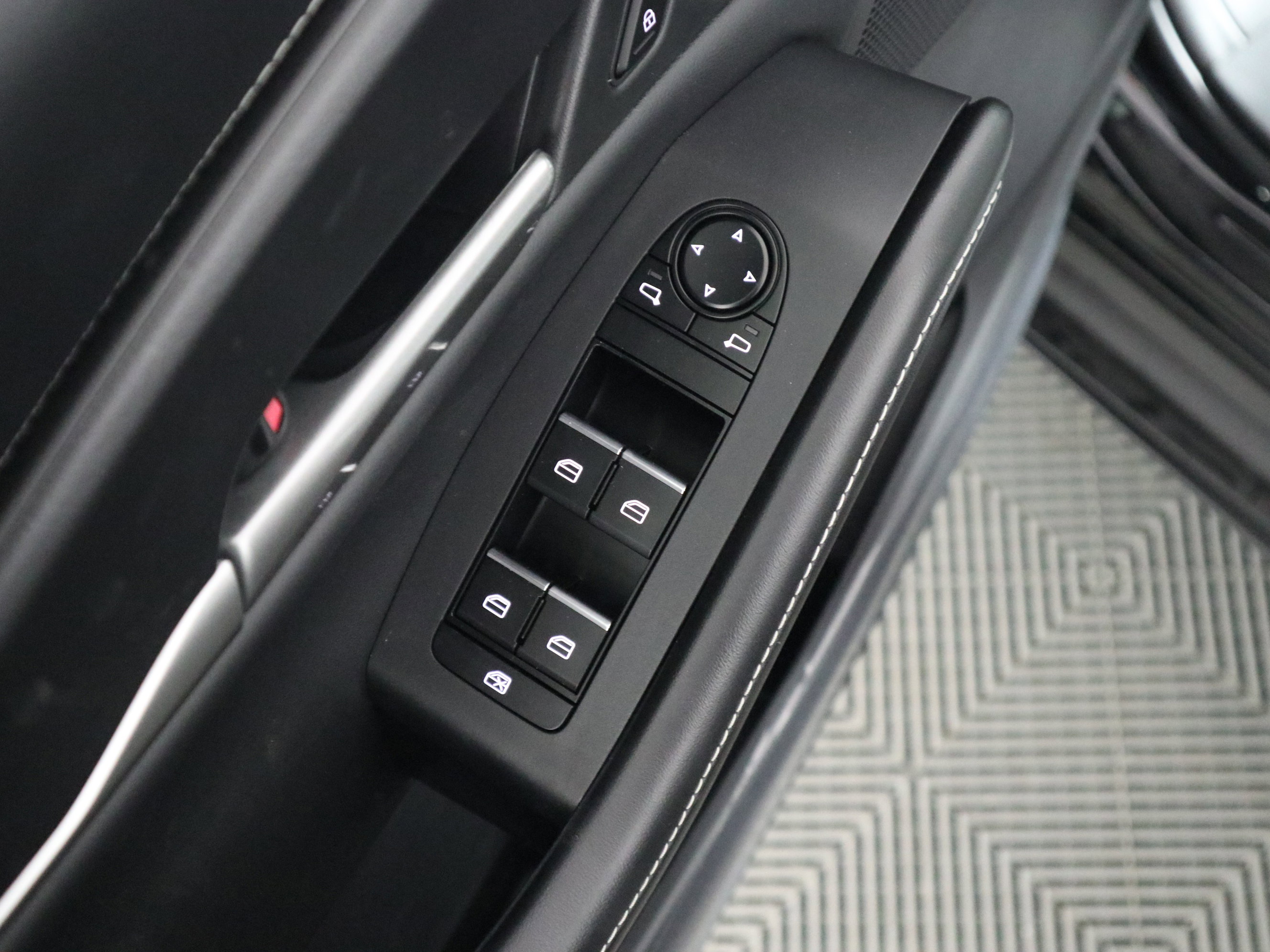 New 2026 MAZDA CX-30 AWD 2.5 S image 34