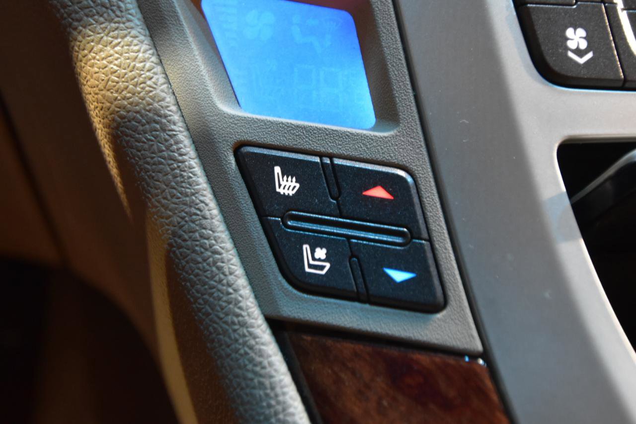 Used 2014 Cadillac CTS Performance w/ Performance Luxury Package AWD/4WD image 26