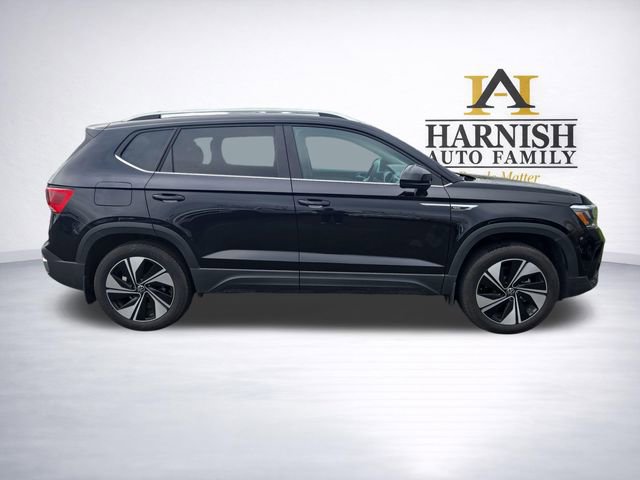 Used 2024 Volkswagen Taos SE AWD/4WD image 8
