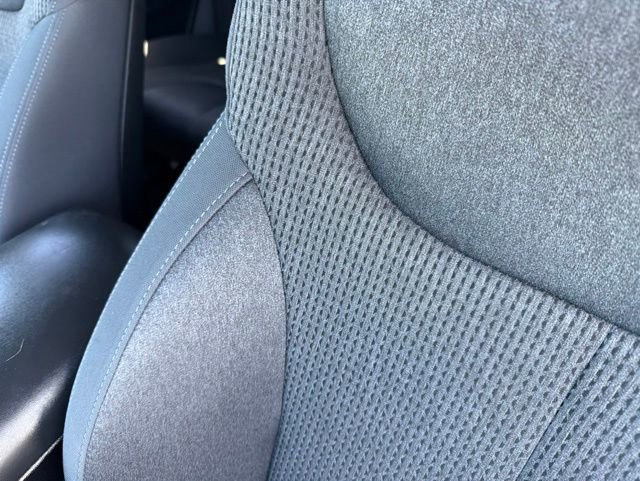 Used 2022 Hyundai Santa Fe SEL w/ Convenience Package FWD image 12
